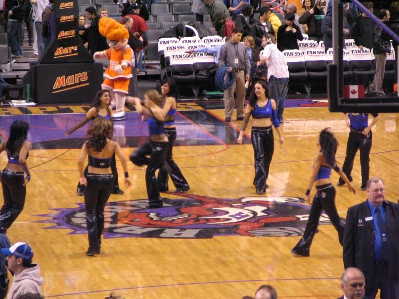 Raptors - 02.04.2005 438.jpg